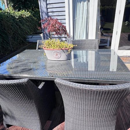 Gorgeous Villa, 7 Minutes From Airport Christchurch Bagian luar foto